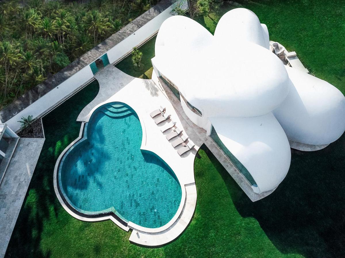 The Cloud Beachfront Villa Tabanan Zewnętrze zdjęcie